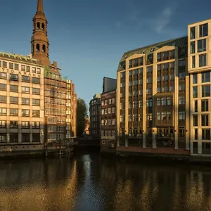 4* Hotel The Nikolai - Leonardo Limited Edition